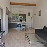 With Garden In Apartament *