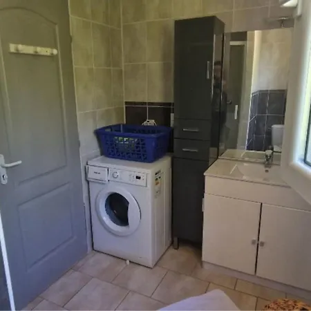 Apartment With Garden In