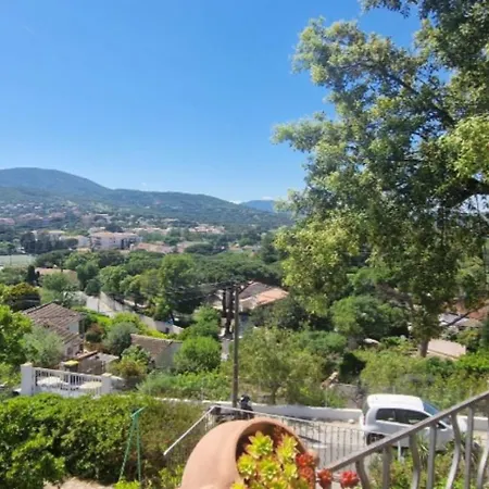 Apartment With Garden In Sainte-Maxime