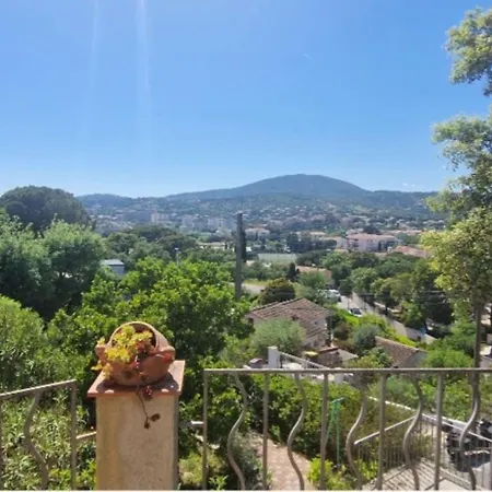 Apartment With Garden In Sainte-Maxime