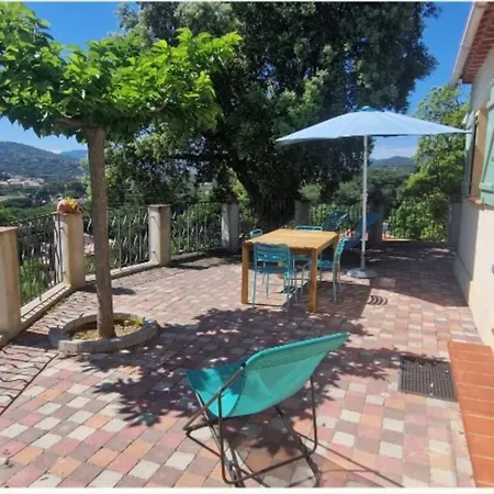 Apartament With Garden In
