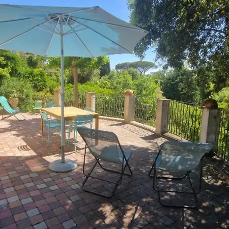 Apartament With Garden In Sainte-Maxime